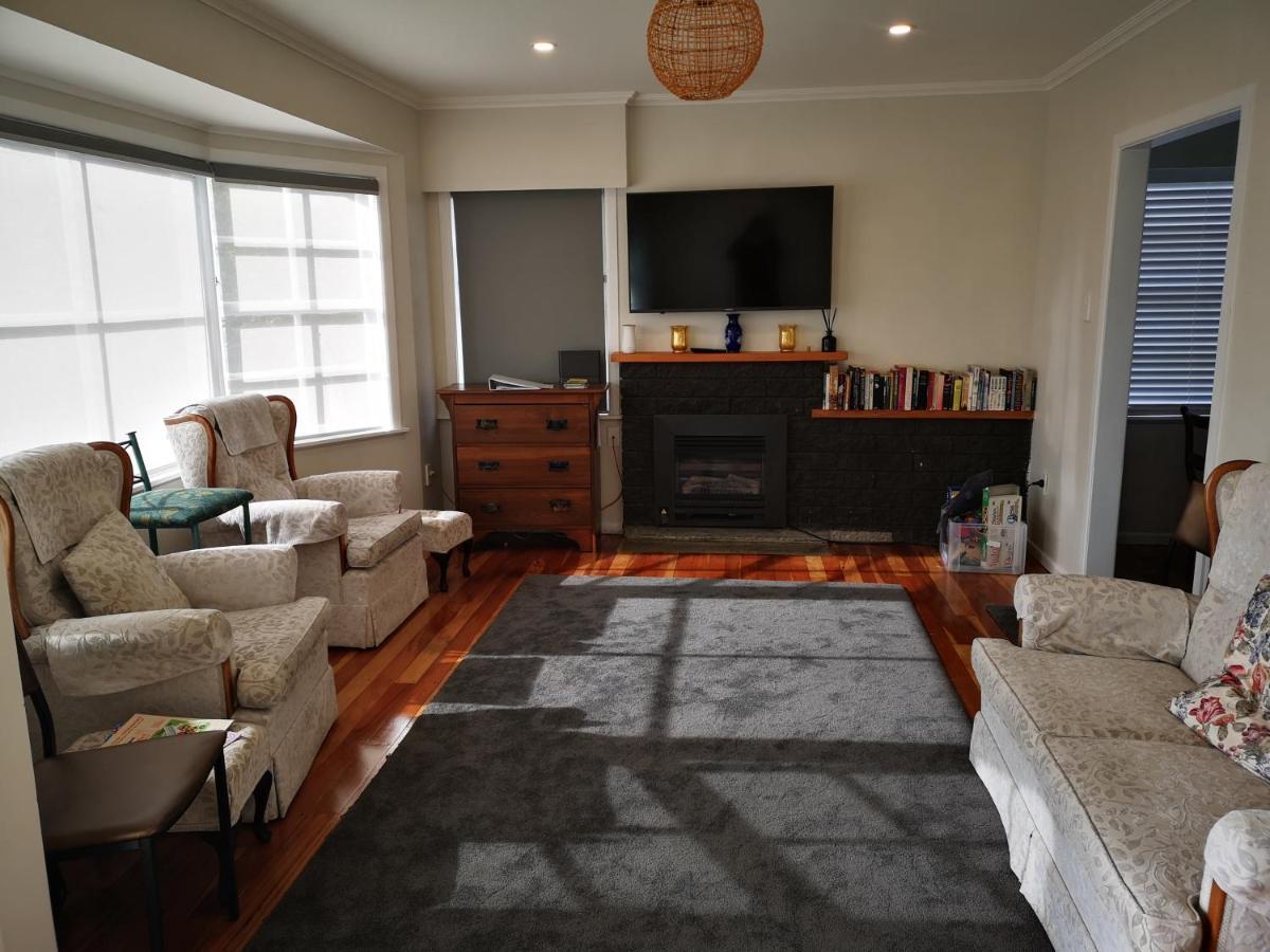 Cheerful 4 Bedroom Holiday home Rotorua