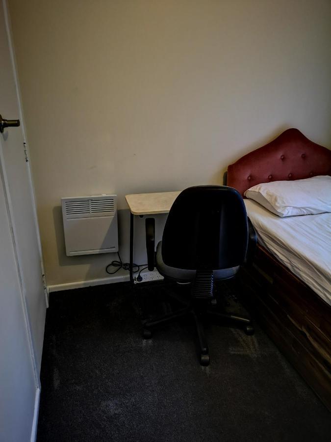 Cheerful 4 Bedroom