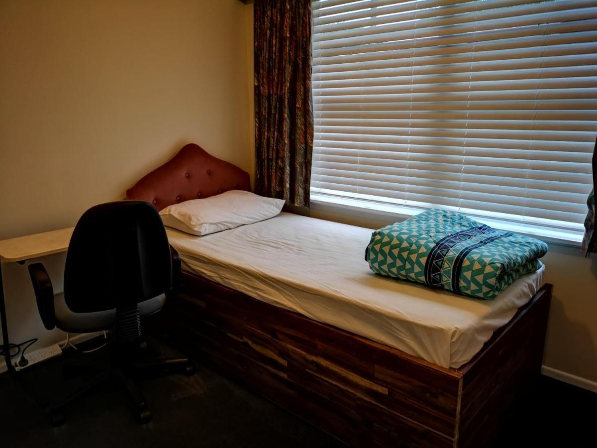 Cheerful 4 Bedroom *